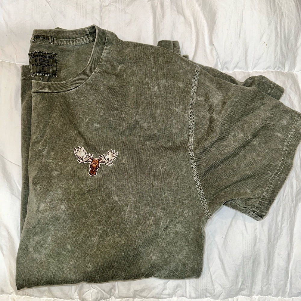 Abercrombie & Fitch Patch Logo Tee